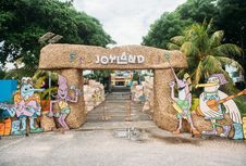 Joyland Sessions Hadirkan TV Girl, L'Impératrice, hingga Bernadya di Jakarta