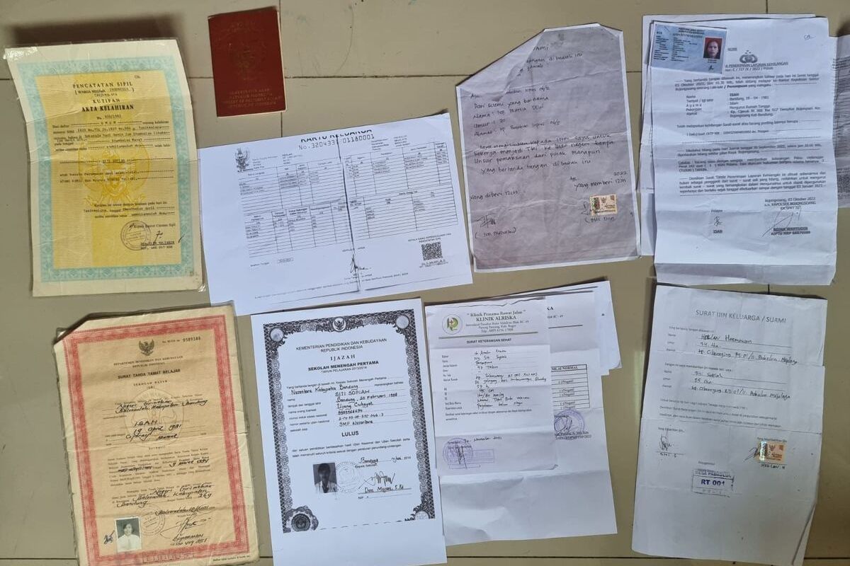 Polisi menangkap seorang perempuan berinisial L (47) terkait kasus dugaan Tindak Pidana Perdagangan Orang (TPPO) di wilayah Parung Panjang, Kabupaten Bogor, Jawa Barat.