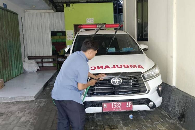 Sopir Ambulans di Pamekasan Mundur dari PPPK, Gaji Rp 600.000 Tak Cukup untuk Keluarga