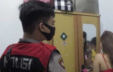 Kamar Hotel Digerebek, Pasangan Mesum Ini Mengaku Tante dan ...