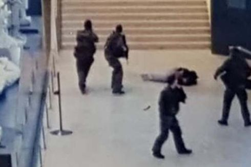Pria Mesir Jadi Tersangka Serangan Pisau di Museum Louvre