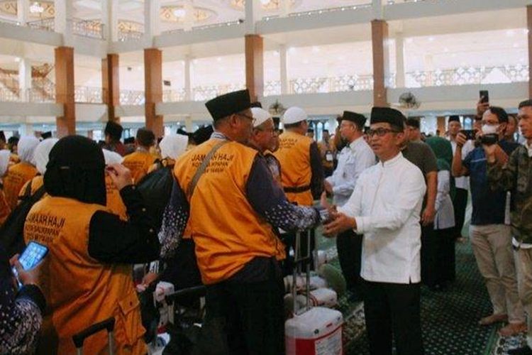 Kloter Pertama Calon Jamaah Haji Asal Balikpapan Akan Diberangkatkan Selasa Dini Hari