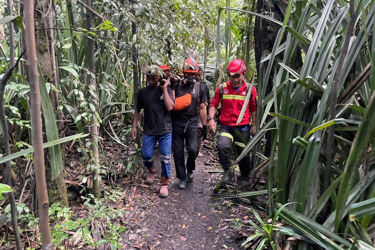 2 Pendaki WN Singapura yang Hilang akibat Erupsi Gunung Dukono Ditemukan Meninggal