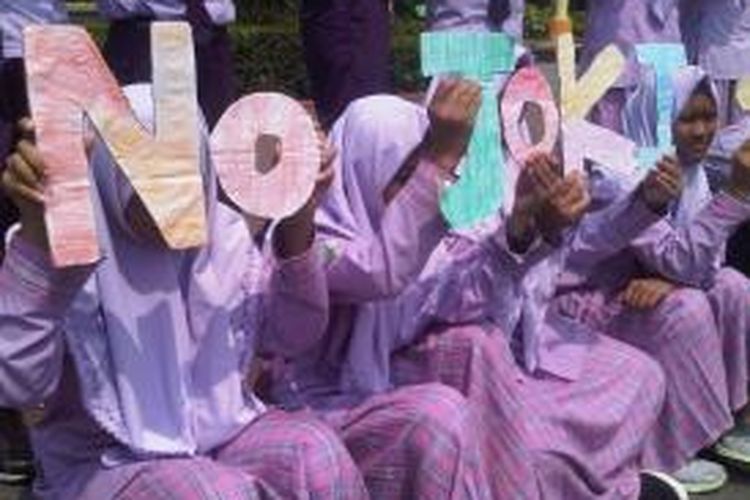 Siswa SMP di Surabaya serukan anti joki.
