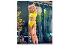 Usia 63 Tahun, Sharon Stone Berpose Pakai Bikini 