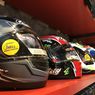 4 Jurus Jitu Bikin Helm Anti Bau