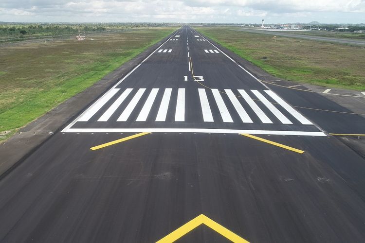 Runway Bandara Internasional Lombok (BIL), Praya.