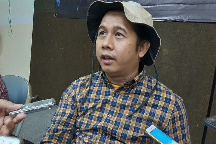 Koordinator Nasional JATAM Merah Johansyah usai mengikuti diskusi di Kantor YLBHI, Selasa (17/12/2019).