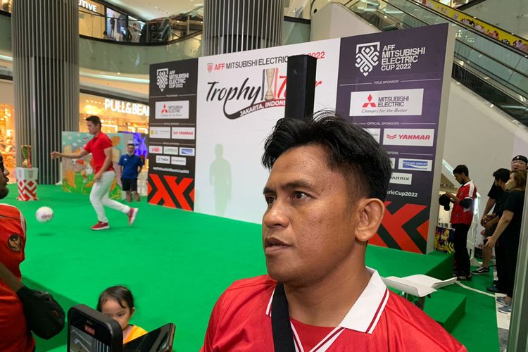 Ilham Jaya Kesuma saat ditemui Kompas.com dan awak media lainnya seusai menjadi bintang tamu di acara tur trofi Piala AFF 2022 di Lippo Mall Puri pada Sabtu (26/11/2022) sore WIB.
