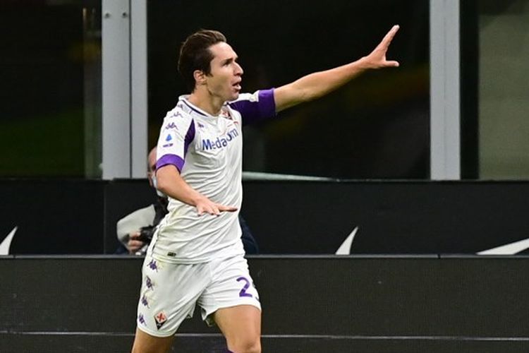 Penyerang Fiorentina, Federico Chiesa, saat bermain di Liga Italia 2019-2020.