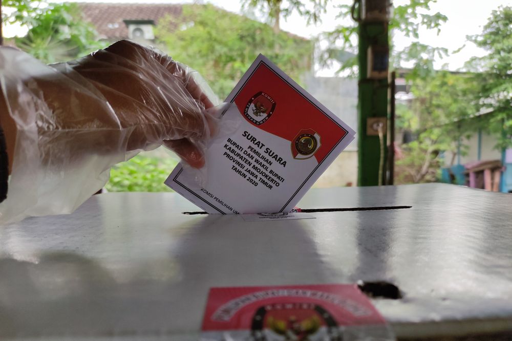 Ramai Kerabat Pejabat Jadi Caleg, Bukti Minimnya Demokrasi Internal Partai...