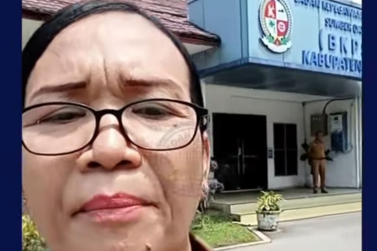 Potongan video viral ASN di Kabupaten Deli Serdang, Farida Purba, mengaku dipungli saat ujian naik pangkat menjelang pensiun.