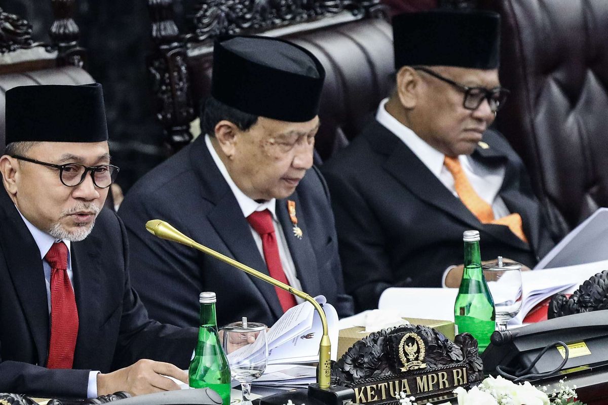 Ketua MPR Zulkifli Hasan menyampaikan pidato dalam Sidang Tahunan MPR di Kompleks Parlemen, Senayan, Jakarta, Jumat (16/8/2019).