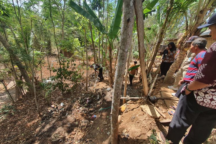 Viral, Video Api Keluar dari Tanah di Bantul DIY, Diduga Bekas Timbunan Sampah