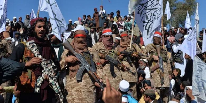 Taliban Tembak Mati Puluhan Tentara Afghanistan dan Membuang Mereka ke Kuburan Massal - Vimarsana News