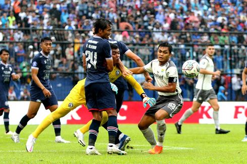 HT Arema FC Vs Persib: Gol Dedik Setiawan Antar Singo Edan Unggul 1-0