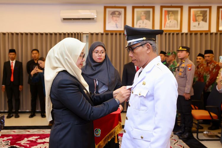 Bupati Banyuwangi Wajibkan Kades Tangani 7 Masalah Sosial dalam 4 Jam