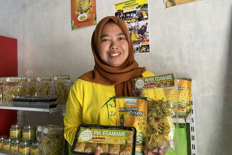 Nuryanik selaku owner Kampung Edamame Jember