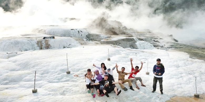 Kawah Suoh, salah satu tempat wisata alam Lampung.