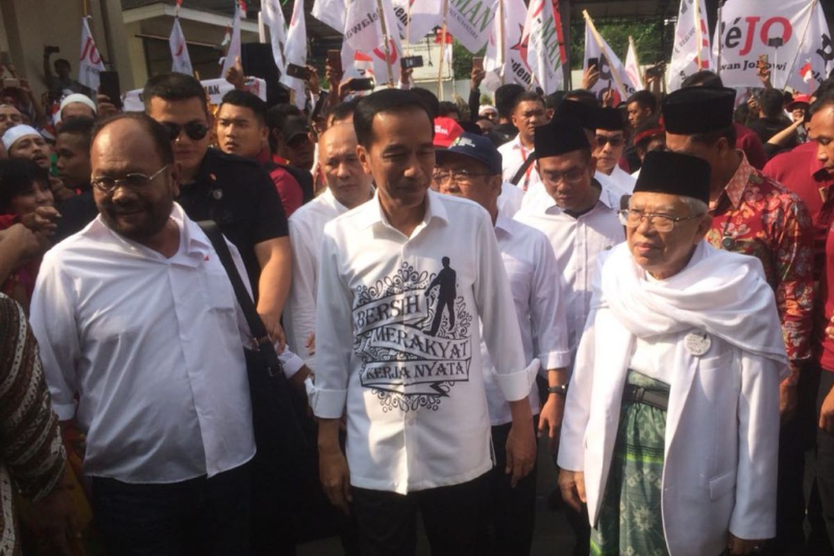 Presiden Jokowi dan Ketum MUI Maruf Amin tiba di Gedung Djoang 45, Jumat (10/8/2018). Keduanya akan bersama-sama menuju gedung KPU untuk mendaftarkan diri sebagai capres dan cawapres.