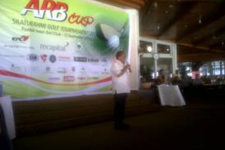 Ketua umum Partai Golkar, Aburizal Bakrie,   hari ini menyelenggarakan Silaturahmi Golf Tournament 2013, Kamis (12/9/2013), di Pondok Indah golf Club. Para pesertanya adalah pemain golf amatir yang diundang oleh Aburizal Bakrie. 