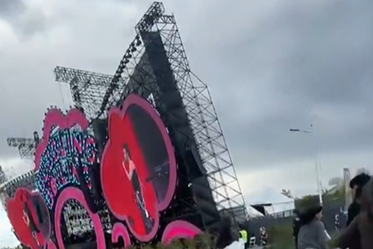 Panggung Festival Musik Tianjin Miring dan Runtuh Sebagian, Penonton Berhamburan