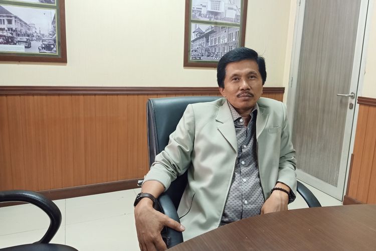 Ketua Fraksi Partai Demokrat DPRD Kota Bandung Entang Suryaman.