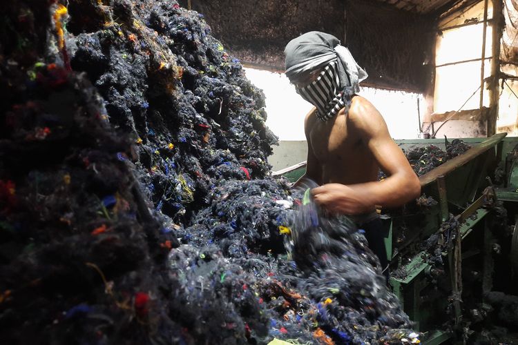 Listrik Sering Padam Total Saat Jam Kerja, Industri Kapuk Sintetis di Pati Rugi Puluhan Juta Per Hari
