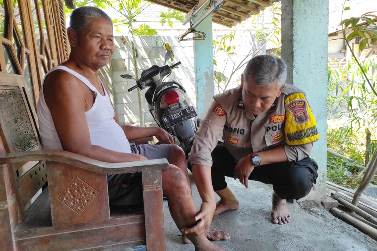 Kisah Haru Pasien Stroke di Demak, Lumpuh 8 Tahun Kini Mulai Belajar Berjalan Berkat Pendampingan Bhabinkamtibmas