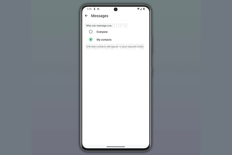Tangkapan layar pengaturan Who can message me di WhatsApp, memungkinkan pengguna mengatur siapa saja yang bisa mengirimi mereka pesan. 