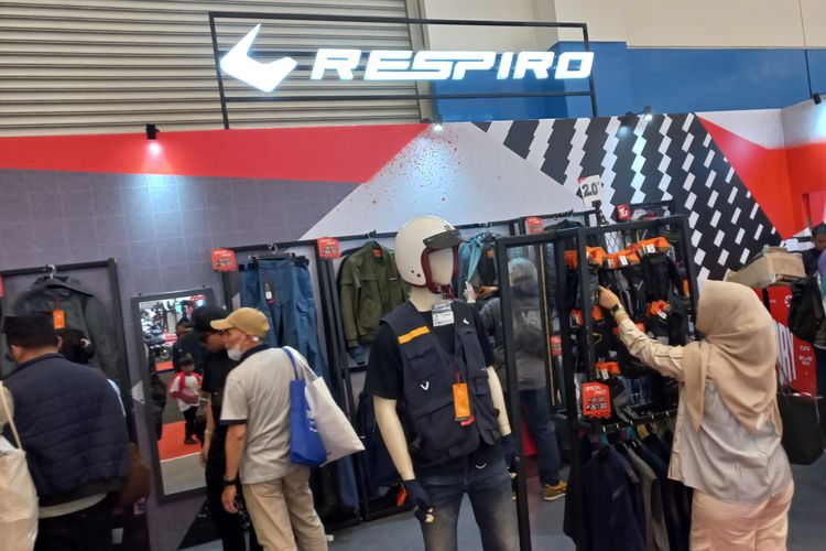 Diskon apparel dan helm pada IMOS 2025