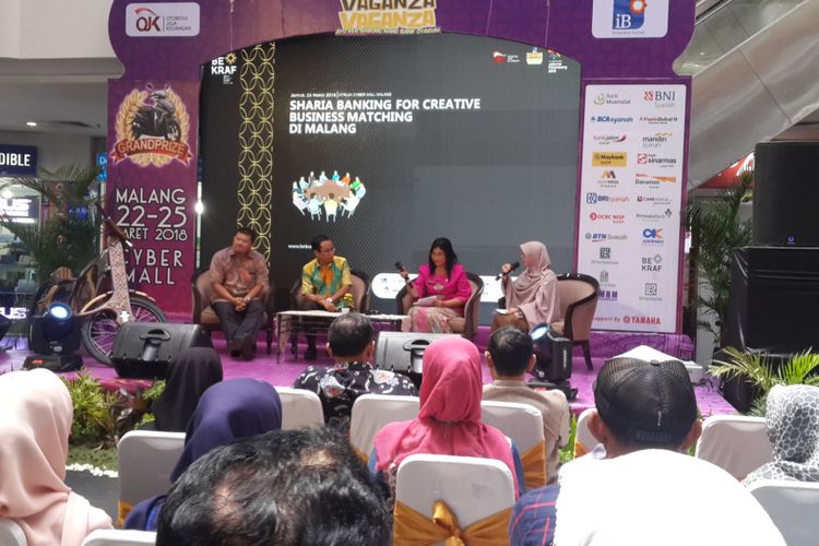 Direktur Akses Perbankan Bekraf Restog K Kusuma dalam kegiatan Sharia Day Sharia Banking for Creative Business Matching di Kota Malang, Jumat (23/3/2018).