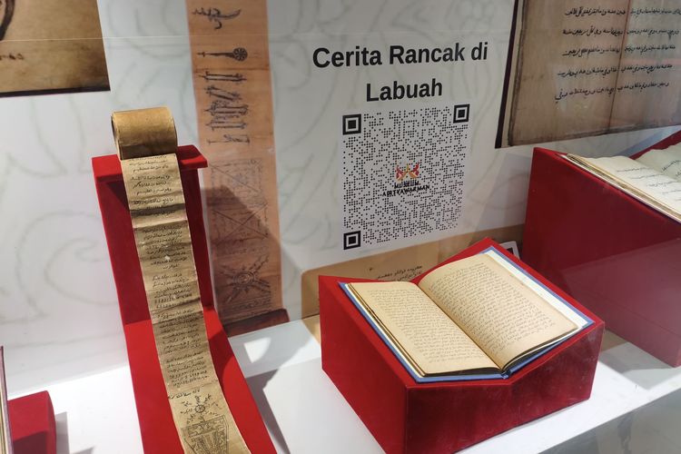 Koleksi di Museum Adityawarman, Kota Padang, Sumatera Barat, Minggu (6/4/2025). 