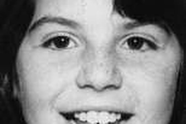 Louise Bell berusia 10 tahun ketika terakhir terlihat di tahun 1983.
