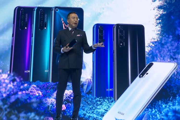 George Zhao, President of Honor, saat memperkenalkan trio ponsel Honor 20 series di London, Inggris, Selasa (21/5/2019).