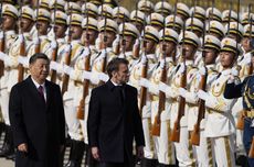 Bertemu Xi Jinping di Beijing, Macron Desak China Campur Tangan Akhiri Perang Rusia Ukraina 