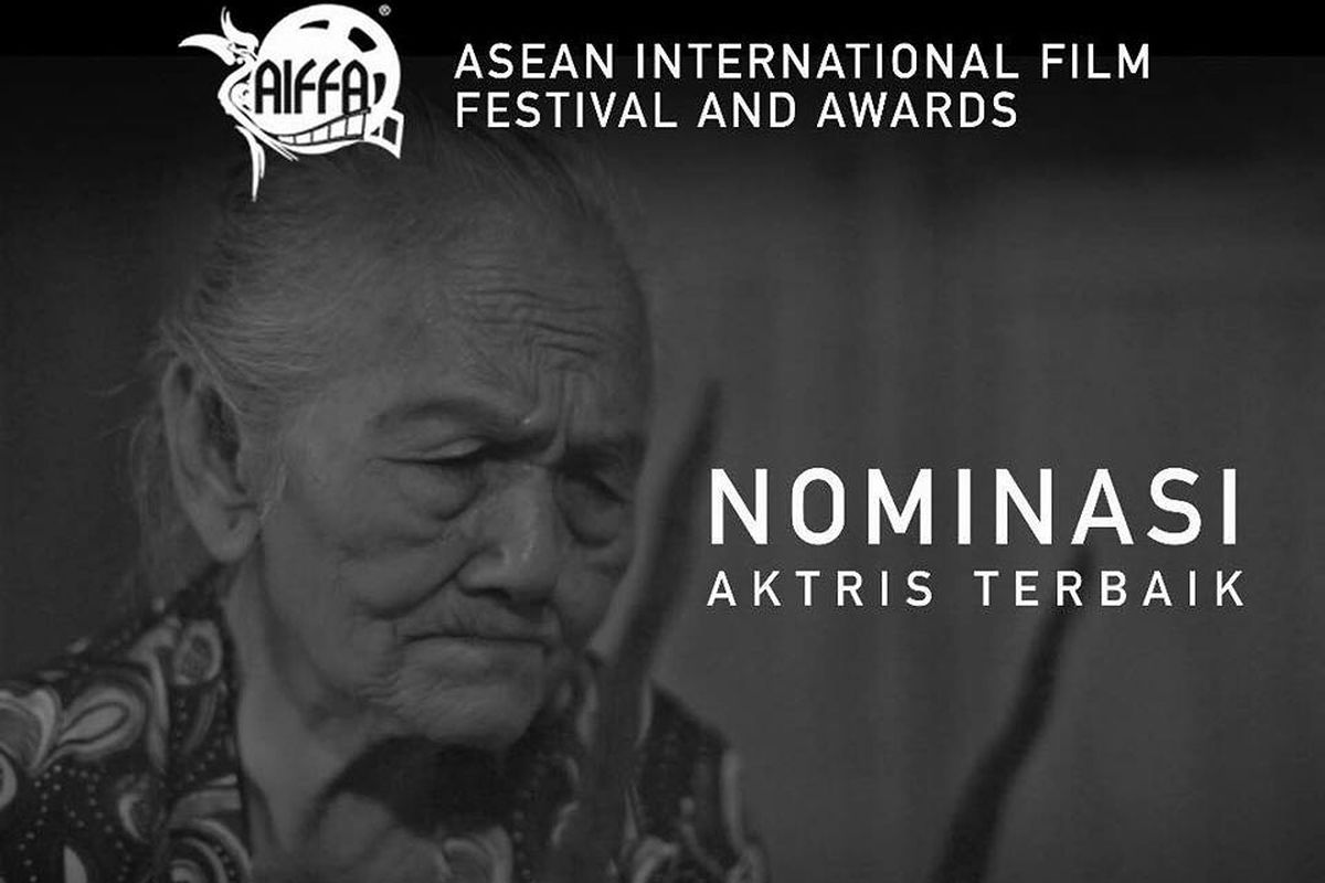 Mbah Ponco Sutiyem dinominasikan sebagai aktris terbaik dalam ASEAN International Film Festival and Awards (AIFFA) 2017 berkat aktingnya dalam film Ziarah.