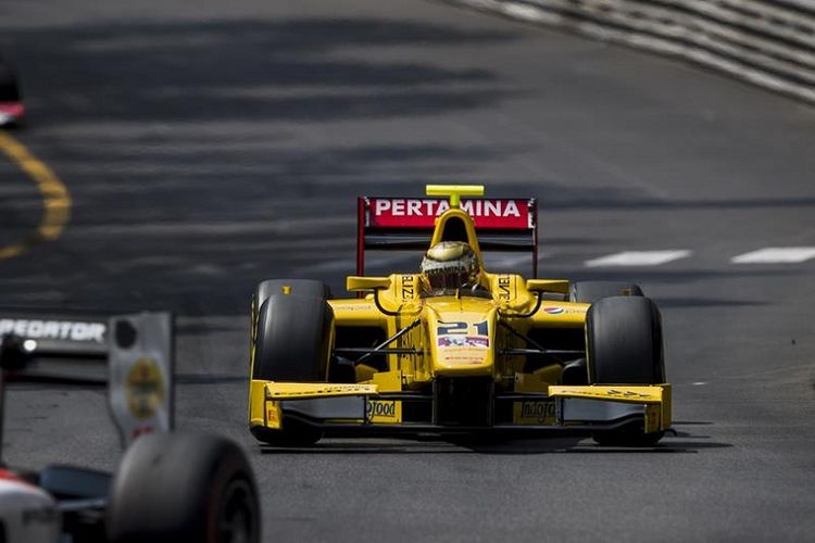 Pebalap Indonesia, Sean Gelael, tampil pada balapan kedua Formula 2 di Sirkuit Monaco, Monte Carlo, Sabtu (27/5/2017).