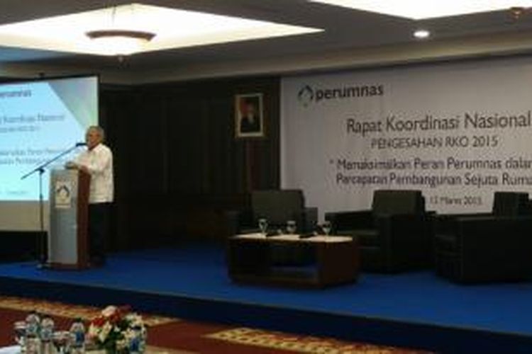 Menteri Pekerjaan Umum dan Perumahan Rakyat Basuki Hadimuljono saat membuka rapat kerja nasional Perum Perumnas, di Gedung Perumnas, Cawang, Jakarta Timur, Rabu (11/3/2015).