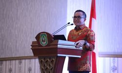 Di Hadapan ASN Maluku Utara, Menteri Anas Tekankan Pentingnya Birokrasi Berdampak bagi Masyarakat