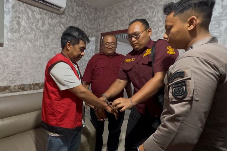 Setelah 7 Tahun, Buron Penggelapan Uang Rp 7,1 M Ditangkap Kejagung 