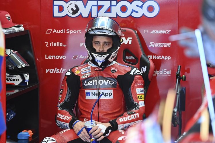 Andrea Dovizioso saat berlaga di MotoGP Emilia Romagna. (Photo by ANDREAS SOLARO / AFP)