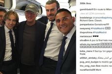 Satu Pesawat, Pemain Real Madrid Foto Bersama Richard Gere