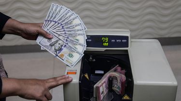 Aturan DHE SDA Beri Nafas bagi Rupiah, Risiko Global Masih Membayangi