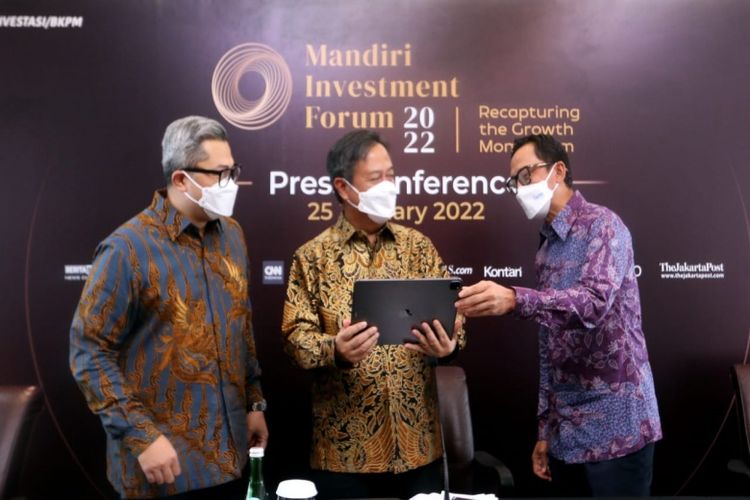 Konferensi pers Mandiri Investment Forum (MIF) 2022, Selasa (25/1/2022).