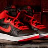 Sepatu Terlarang yang Dipakai Michael Jordan Bakal Dirilis, Penasaran?