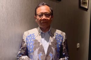 Mahfud: Aturan Polri yang Bolehkan Polisi di 17 Lembaga Bertentangan dengan 2 UU