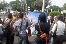 Satpol PP DKI Nyaris Robohkan Tenda Petani Kendeng di Seberang Istana