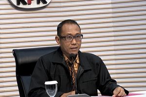 KPK Usut Amplop di Pertemuan Bupati Kuansing dan Menhut Raja Juli