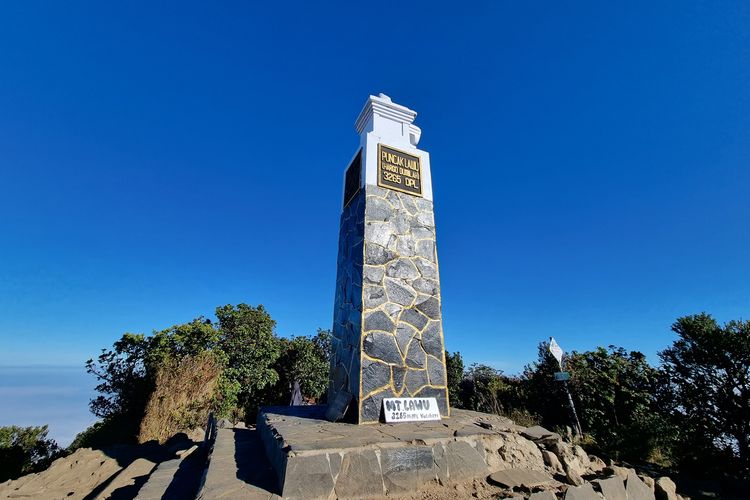 Puncak Gunung Lawu, Hargo Dumilah.